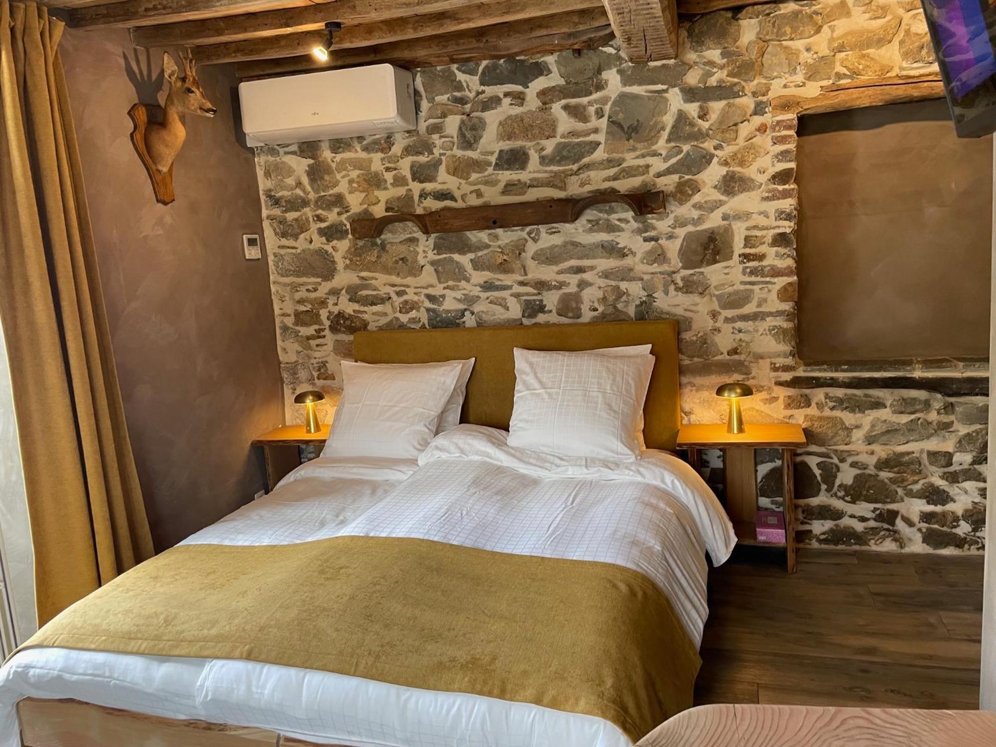 Les Chambres De Laurette Spa Extérieur photo
