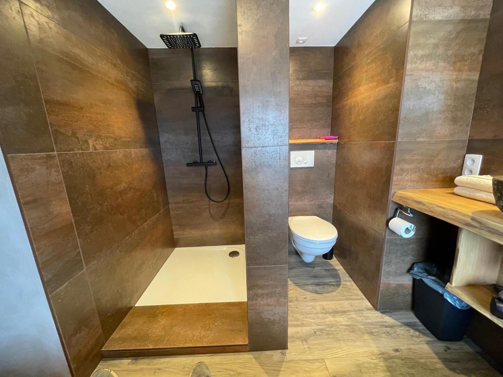 Les Chambres De Laurette Spa Extérieur photo