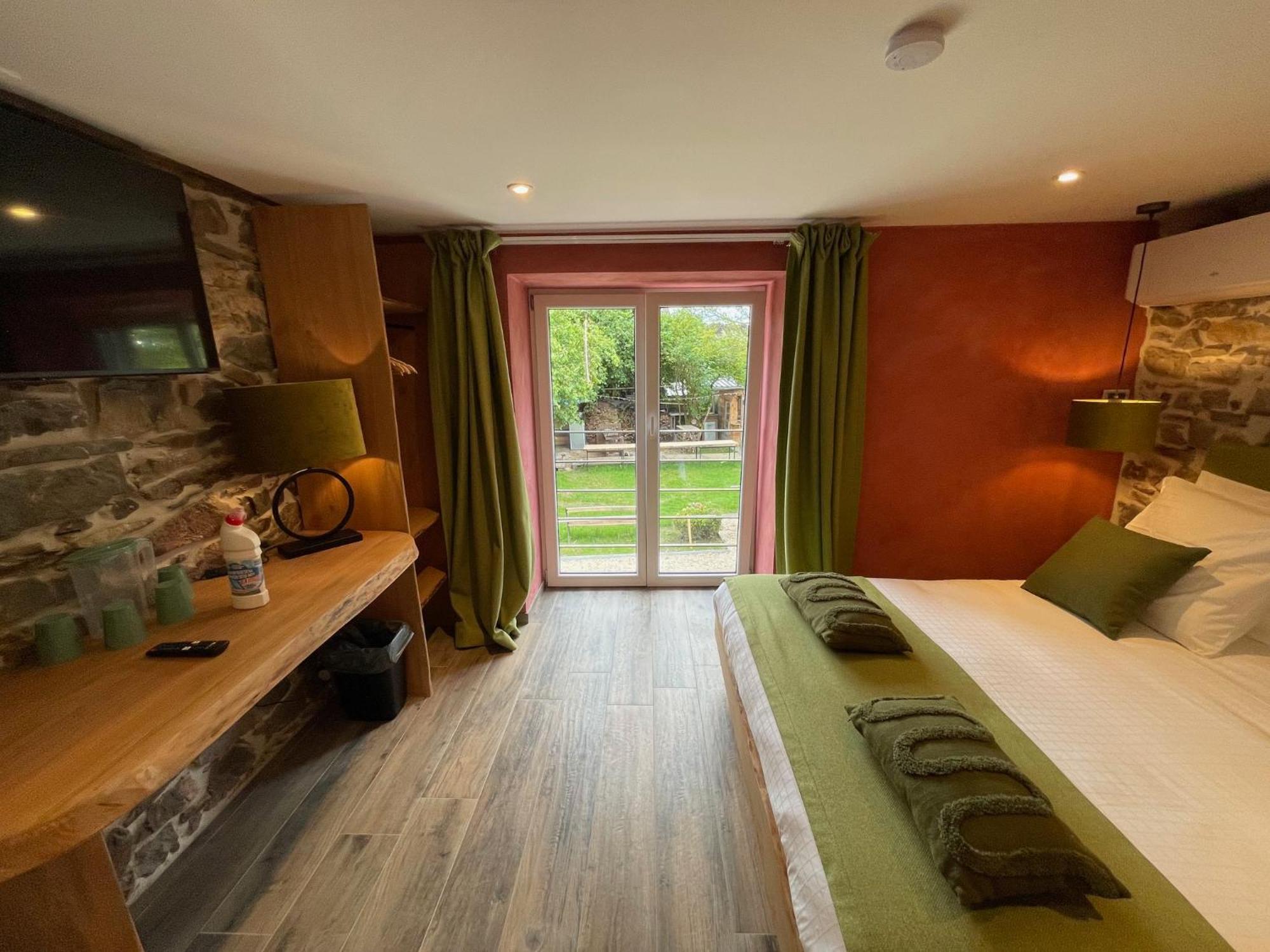 Les Chambres De Laurette Spa Extérieur photo